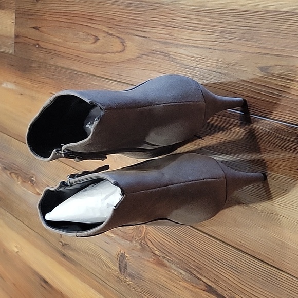 Botkier Teagan Bootie new without box - Picture 4 of 10